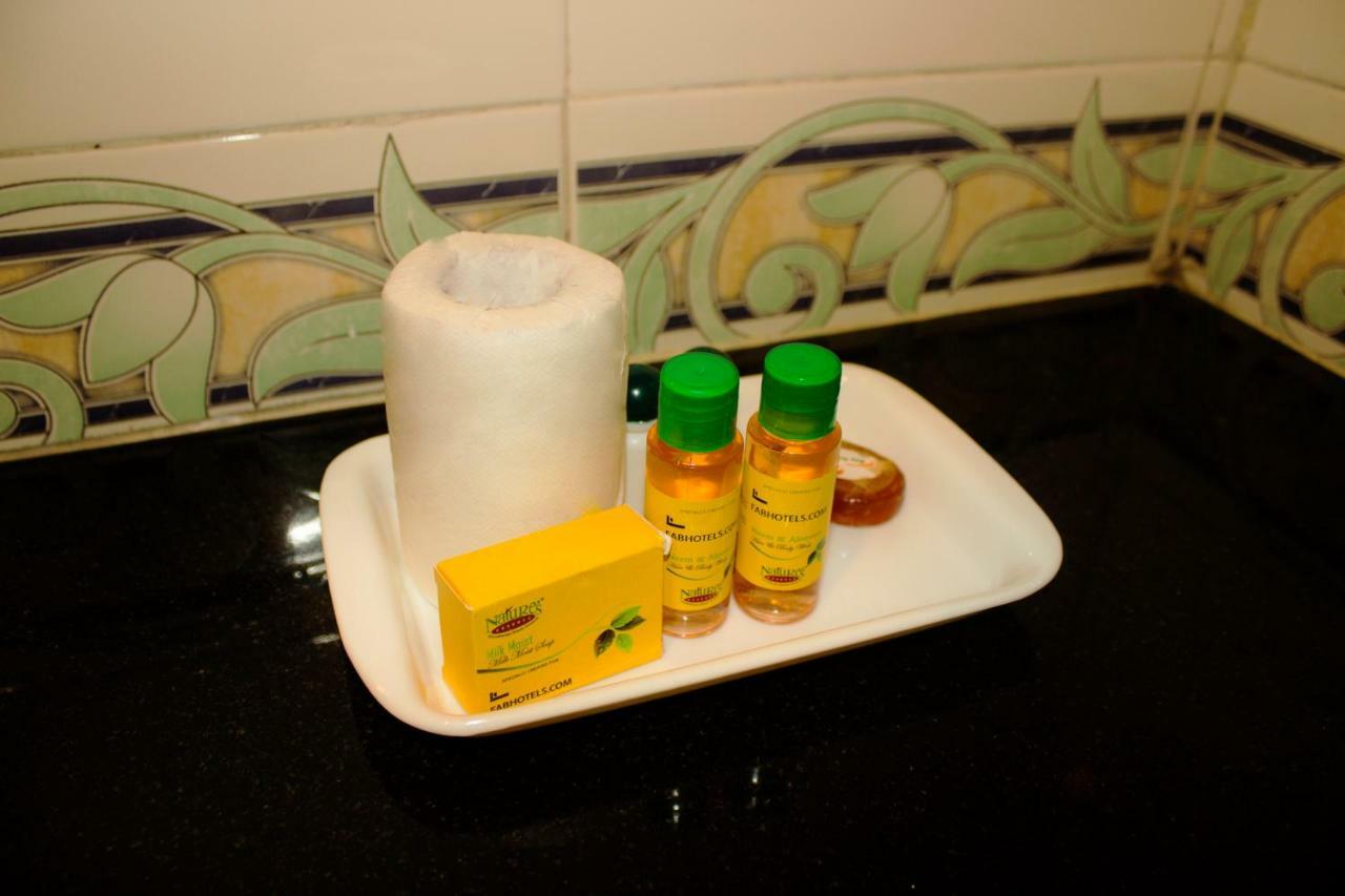 Fabhotel Kangappadan Residency Ramavarmapuram Thrissur Zewnętrze zdjęcie